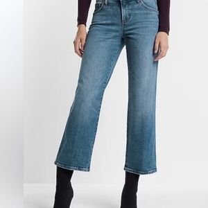 Express Women's 90s Ankle Boot Jeans